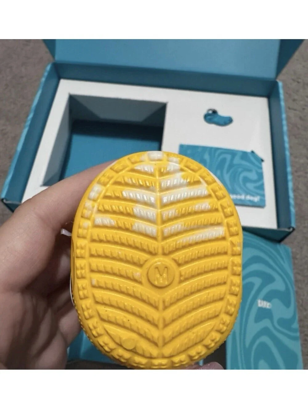 BARK BOX x Crocs Dog Boots Yellow & White Pet Shoes Set w/ Box Size M New NWB